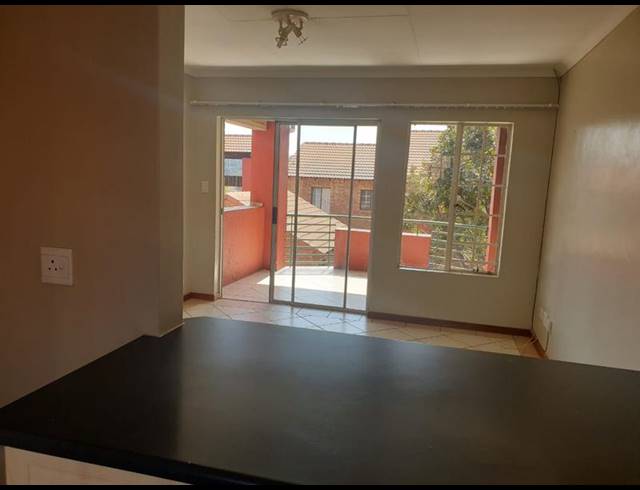 2 BEDROOM APARTMENT FOR SALE IN MORELETAPARK